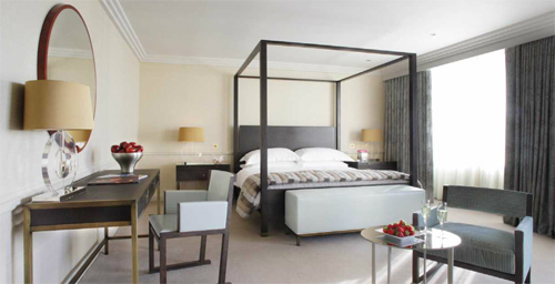 波士顿第五大道上的朗豪酒店